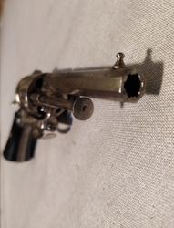 Francouzský gravírovaný revolver 320CF