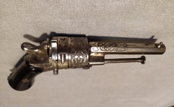 Francouzský gravírovaný revolver 320CF