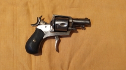 Francouzský kapesní revolver 