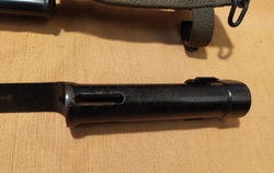 trubkový bodák M1962 FAL