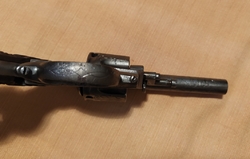 znehodnocený gravírovaný revolver .38