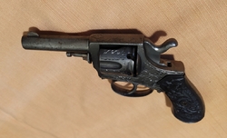 znehodnocený gravírovaný revolver .38