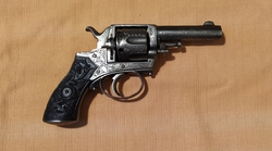 znehodnocený gravírovaný revolver .38
