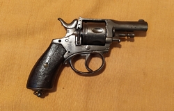 revolver znehodnocený Cal.32