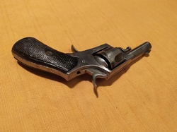 revolver typu Constabulary .38CF  na opravu