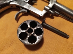 revolver typu Constabulary .38CF  na opravu