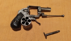 kapesní revolver Hammerles .320