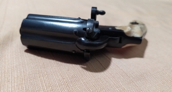 Kapesní revolver ,,Pepperbox"