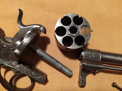 Důstojnický revolver Lefaucheux 11mm