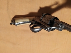 Důstojnický revolver Lefaucheux 11mm